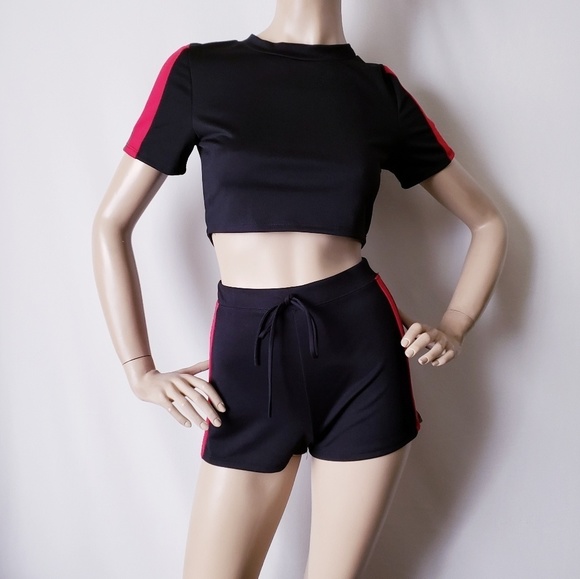 Common Crush Black, Green & Red On Trend Short Set - Picture 3 of 8